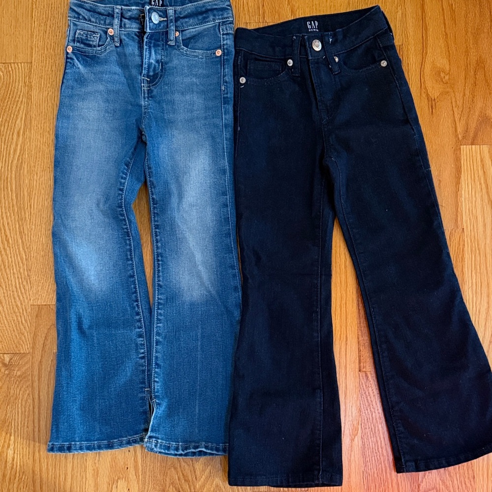 GAP Kids 6 SLIM 70’s Flare Jeans in Medium and Dark Blue